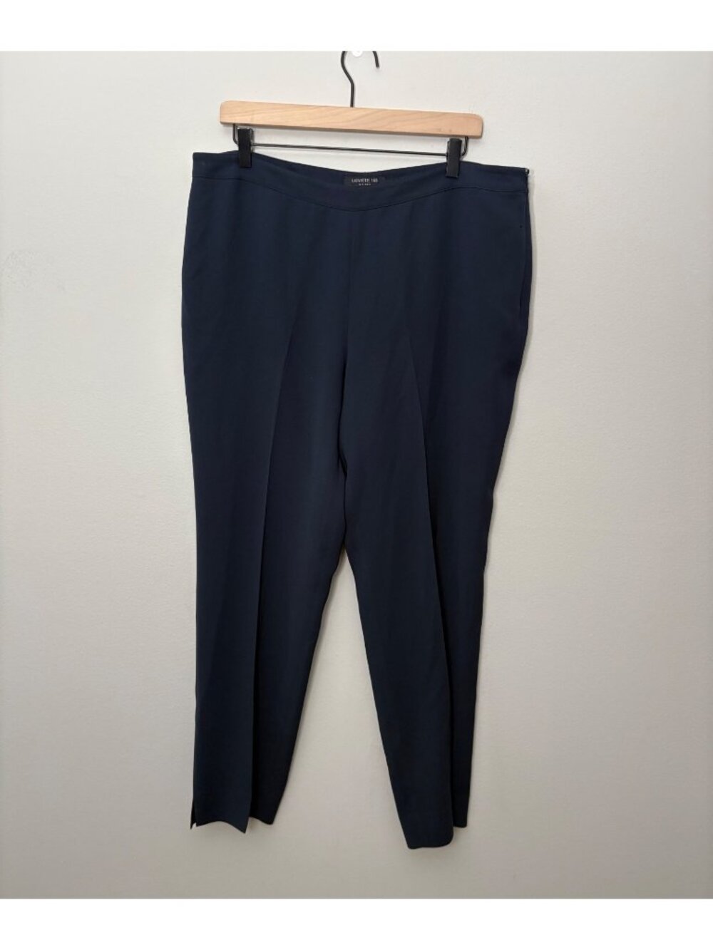 Lafayette 148 Bleecker Navy Slim Tapered Relaxed-Fit Crepe Trousers 14 Business